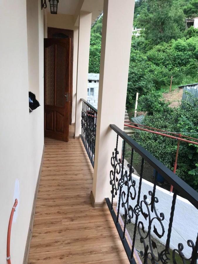 Lela'S Guest House Batumi Exterior photo