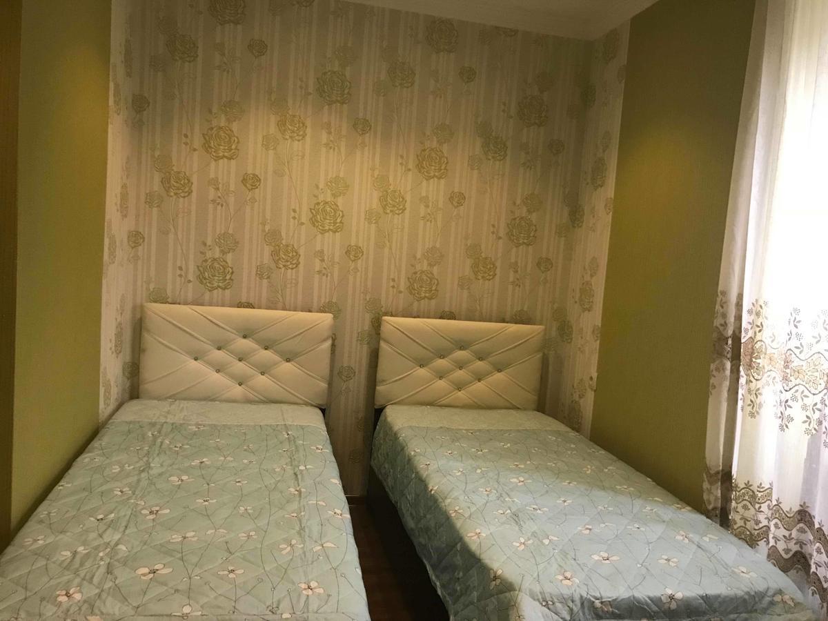Lela'S Guest House Batumi Exterior photo